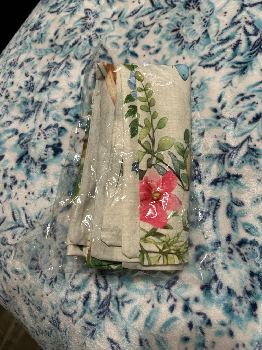 4 Easter Pillow Covers
